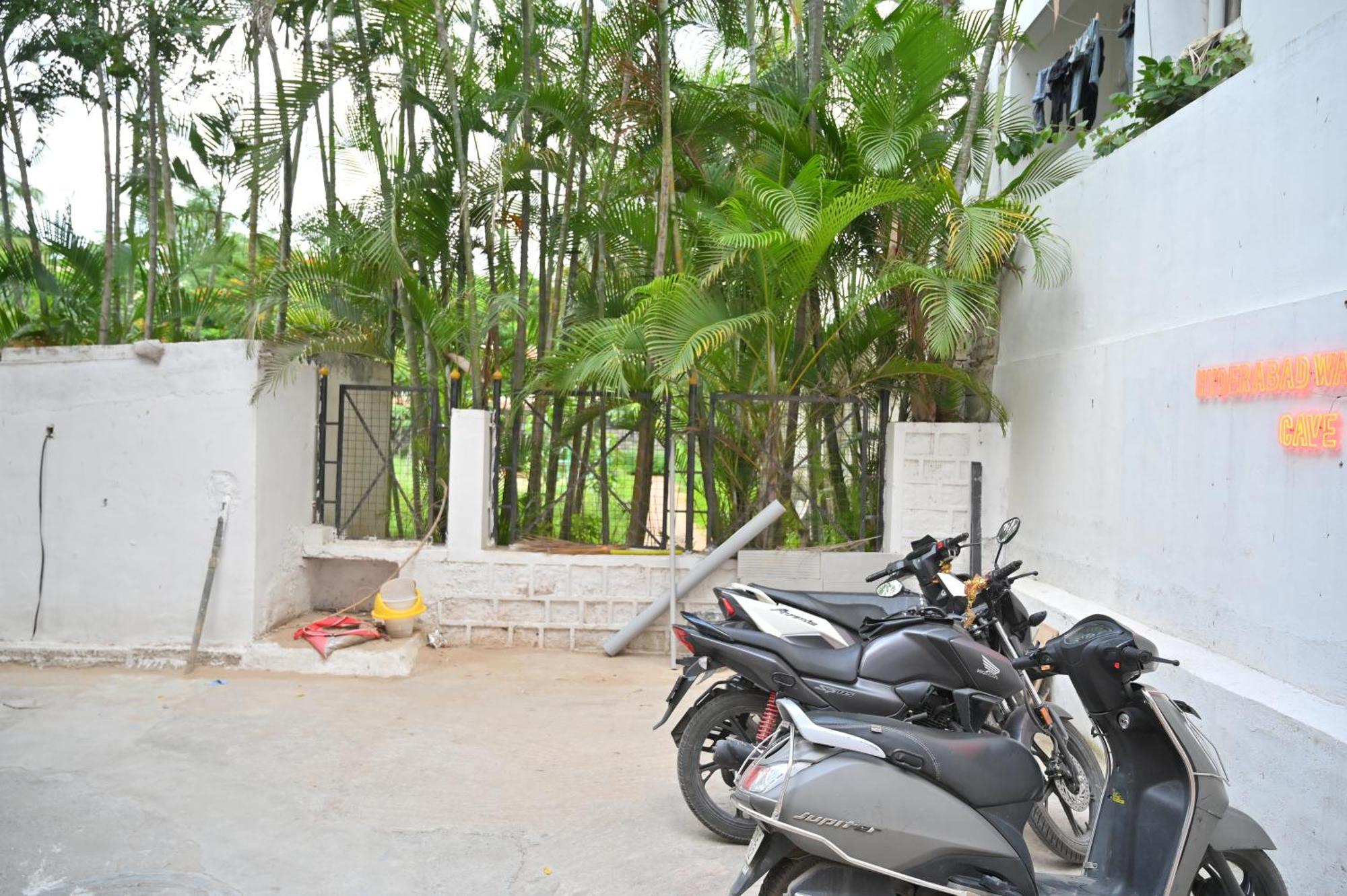 Hyderabad Wanderers Cave酒店 外观 照片